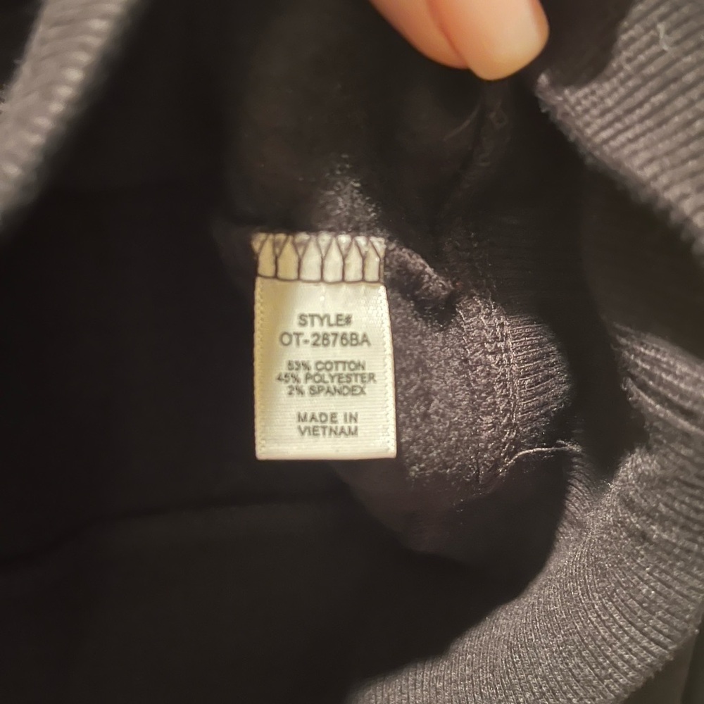 Zenana Outfitters Black Sweater with Gold Design   NWOT - Picture 5 of 7